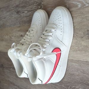 Nike Pink and White Sneakers Air Cushioning